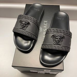 Versace slides